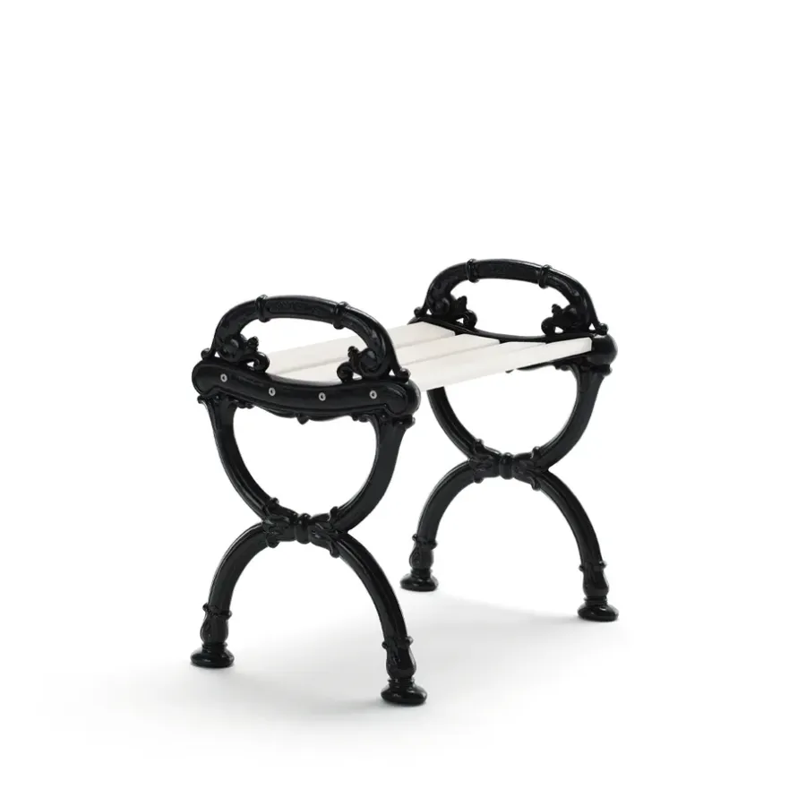 Byarum pall, Vit lack furu, svart stativ^Byarums bruk Clearance