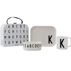 Serviser & Startset-Design Letters barnservis set, K