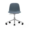 Form chair swivel 5W kontorsstol, blå, aluminium hjul^Normann Copenhagen