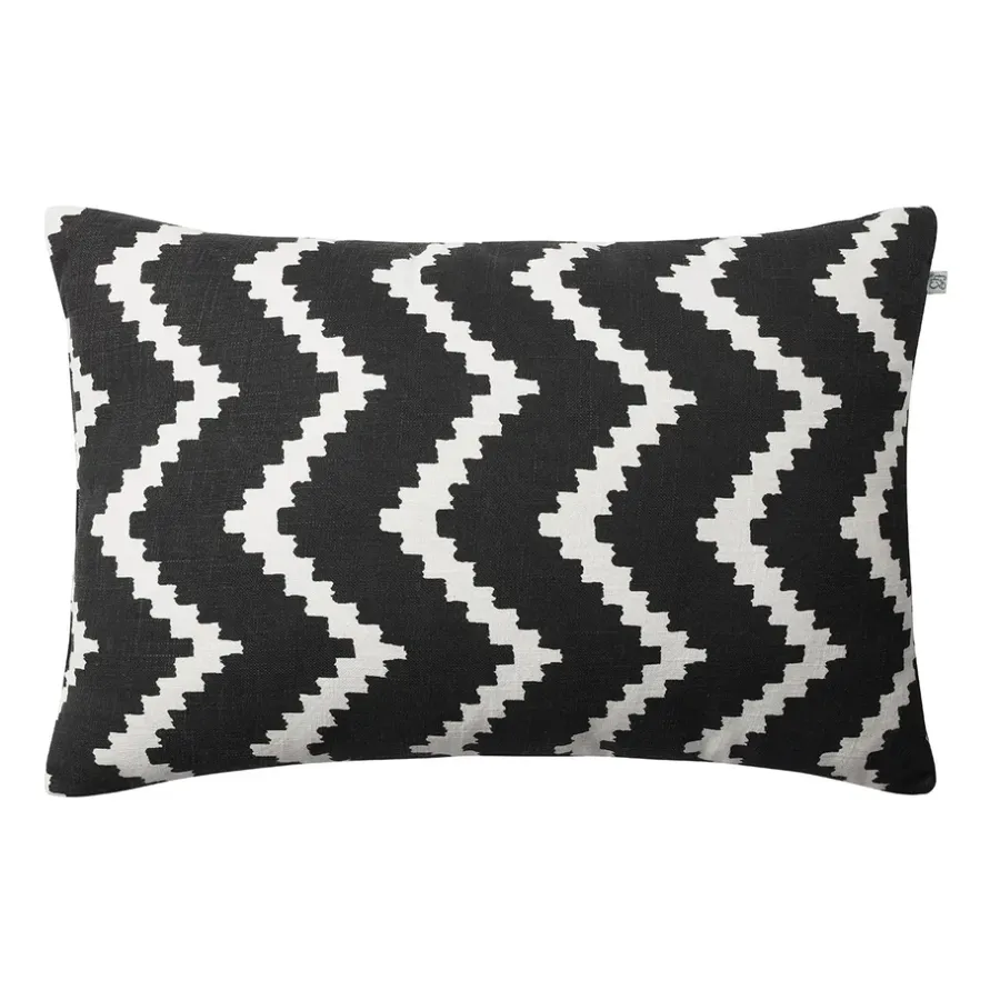 Ikat Sema kudde, Black-off white^Chhatwal & Jonsson Clearance