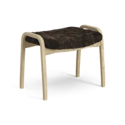 Fåtöljer & Fotpallar·Barnfåtöljer|Barnfåtöljer-Swedese Lamini fotpall till barn lackad ek/fårskinn, Espresso (brun)