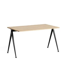 Pyramid 01 skrivbord, Oak matt lacqured-140x75cm-svart stålstativ^HAY Outlet